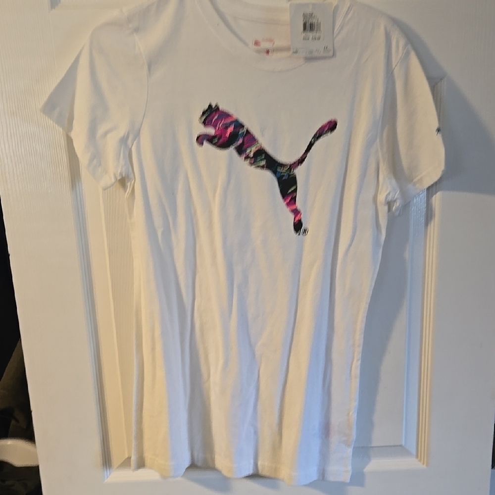 Puma White and Pink Short Sleeve Tees
